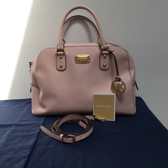 Michael Kors Handbags - Michael Kors handbag